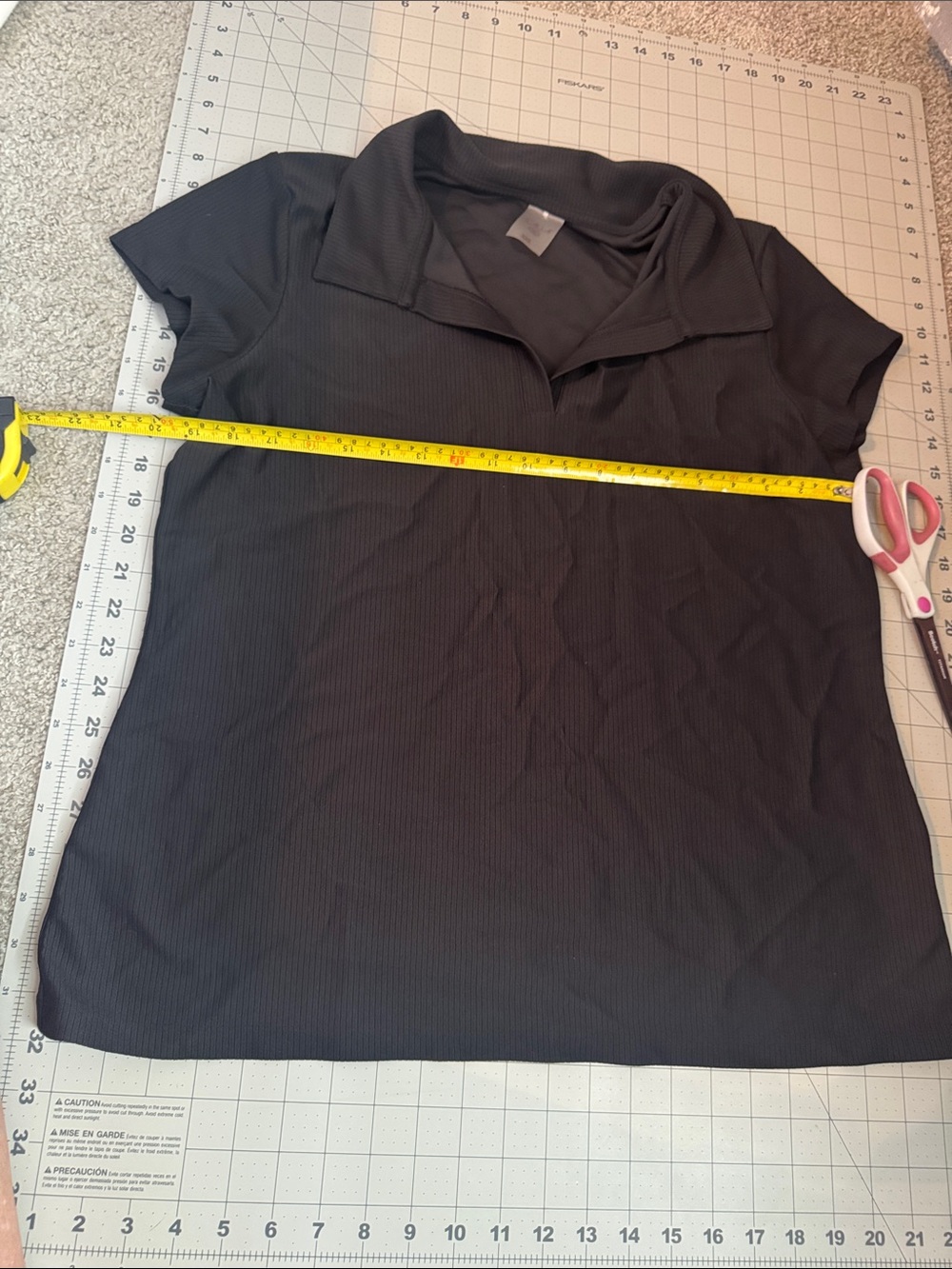 CALIA by Carrie Underwood Black Short Sleeve Polo Top